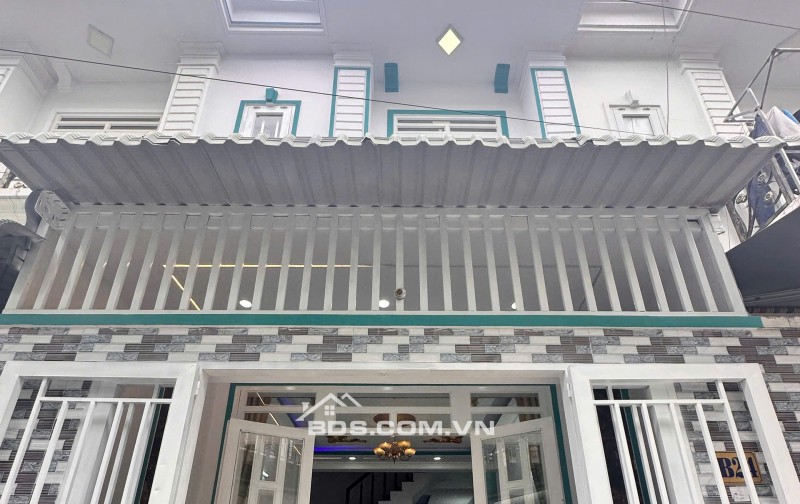 Bán gấp nhà 1 trệt 1 lầu Xuân Thới Sơn Hóc Môn đường Nguyễn Văn Bứa