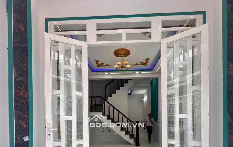 Bán gấp nhà 1 trệt 1 lầu Xuân Thới Sơn Hóc Môn đường Nguyễn Văn Bứa