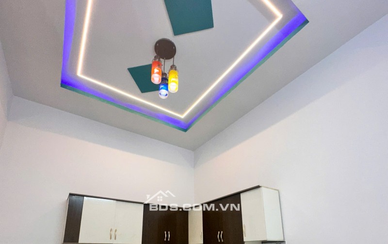 Bán gấp nhà 1 trệt 1 lầu Xuân Thới Sơn Hóc Môn đường Nguyễn Văn Bứa