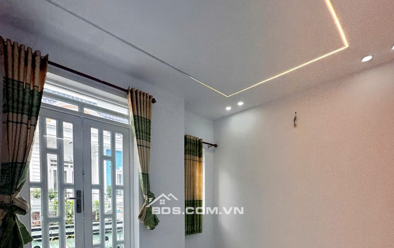 Bán gấp nhà 1 trệt 1 lầu Xuân Thới Sơn Hóc Môn đường Nguyễn Văn Bứa