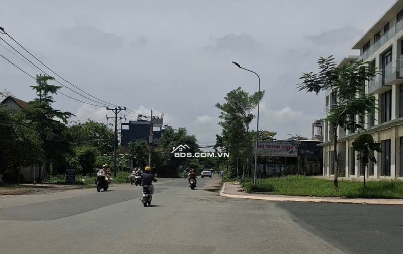 BƯNG ÔNG THOÀN – THỦ ĐỨC 13.9 TỶ -THANG MÁY RIÊNG – TẶNG FULL NỘI THẤT CAO CẤP