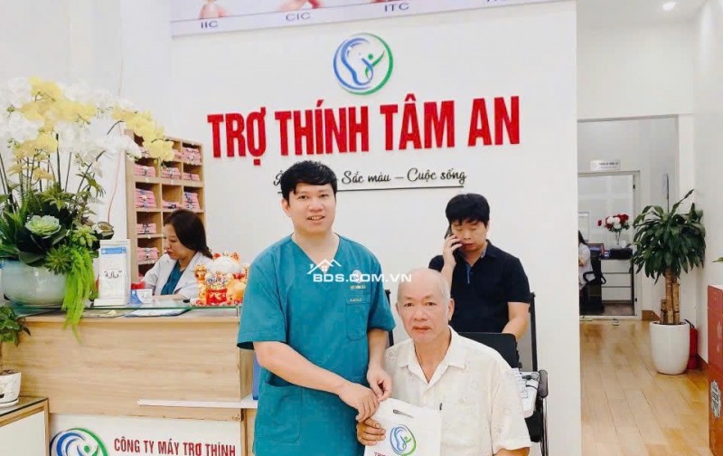 tại sao cần đeo máy trợ thính sớm khi bị nghe kém với người cao tuổi