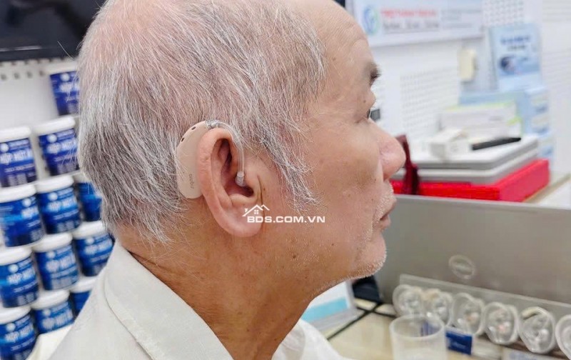 tại sao cần đeo máy trợ thính sớm khi bị nghe kém với người cao tuổi