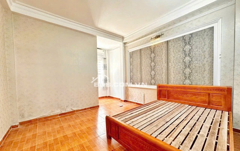 Chính chủ Bán nhà đẹp Full nội thất Mặt Tiền ĐS Lâm Văn Bền. Quận 7