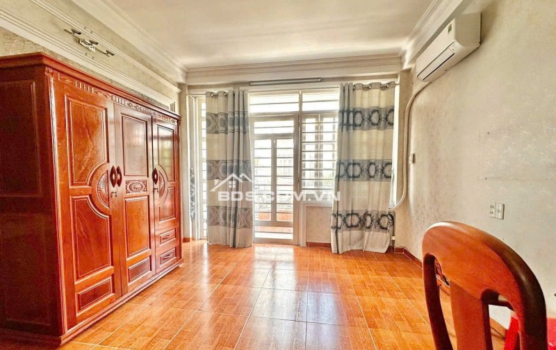 Chính chủ Bán nhà đẹp Full nội thất Mặt Tiền ĐS Lâm Văn Bền. Quận 7