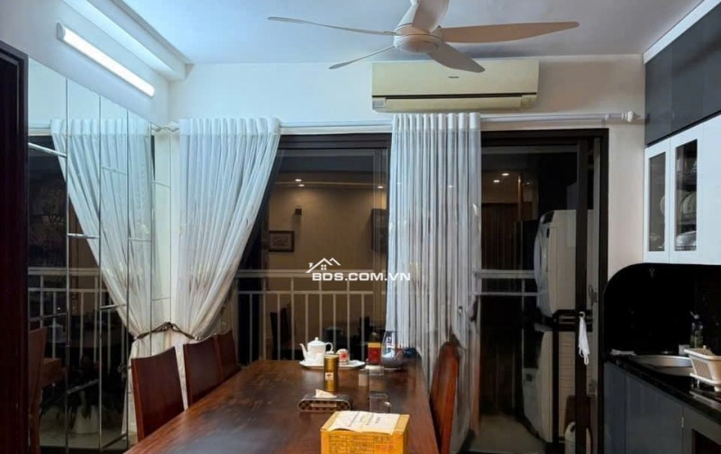 5,3 tỷ! Chuyển Nhượng Căn Hộ 85m2 tại CT10 chung cư Việt Hưng, Long Biên