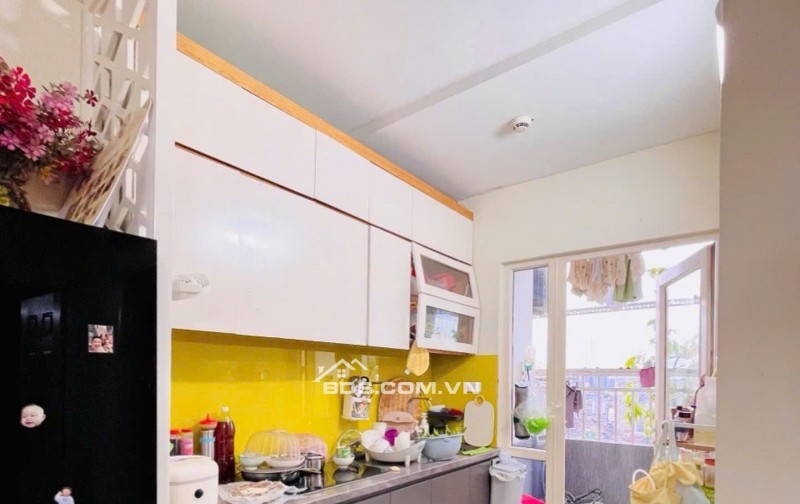 PHÂN KHÚC HIẾM NHÀ BÁN - NHIỀU KHÁCH TÌM MUA - MẶT PHỐ -  CẠNH GA VĂN PHÚ - 2 PN - Ở SƯỚNG - BẠT NGÀN TIỆN ÍCH. 