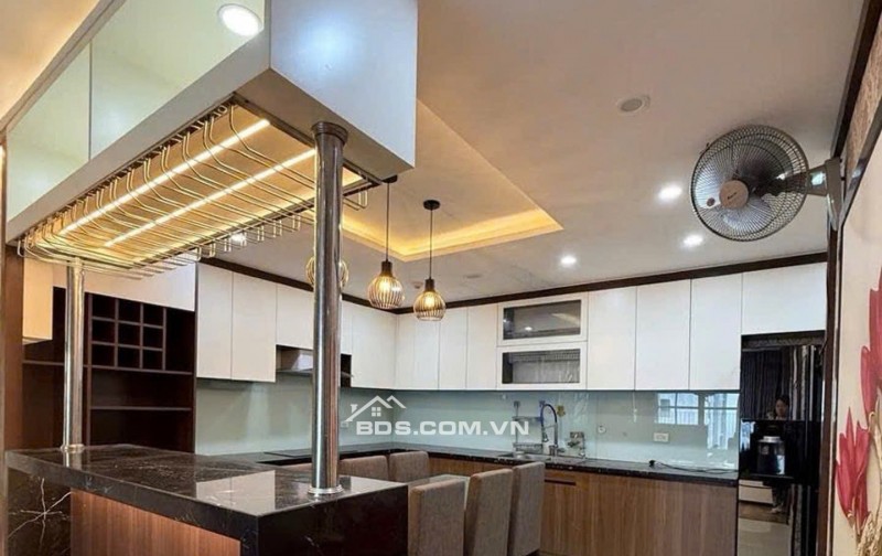 CHUNG CƯ Goldmark City 136 Hồ Tùng Mậu. VIP - ĐẲNG CẤP THƯỢNG LƯU - KHÔNG GIAN SỐNG MIỄN CHÊ - 3PN  2WC - NỘI THẤT SANG TRỌNG - Ở SƯỚNG