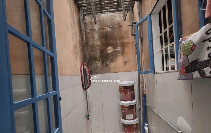ĐÌNH  PHONG PHÚ CHỈ 3 TỶ 999 – NHÀ 2 TẦNG, HẺM XE TẢI - Ô TÔ NGỦ TRONG NHÀ – 100M² (5×20)