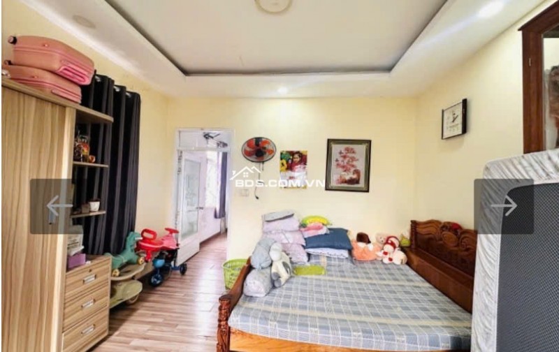 Nhà 2 mặt thoáng 2 tầng - hoàn công đủ - ngang 5.8. lh:0966856870