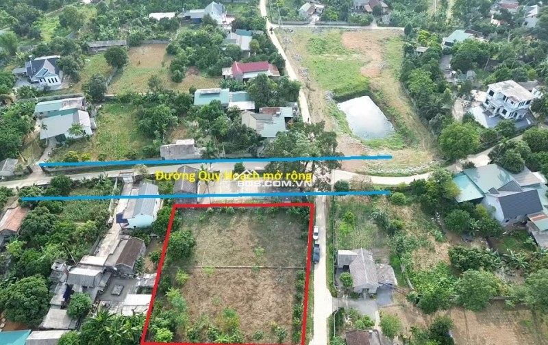 3.87 tỷ sở hữu Lô góc 700m2 có 100m2 ont, Trục Chính, sát nhà văn hóa, vị trí ngã tư trung tâm xã.