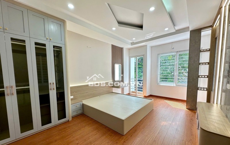  NHÀ ĐẸP FULL NỘI THẤT SẴN Ở - LÔ GÓC 2 THOÁNG - GẦN PHỐ - BẠT NGÀN TIỆN TÍCH - SỔ VUÔNG ĐẸP 