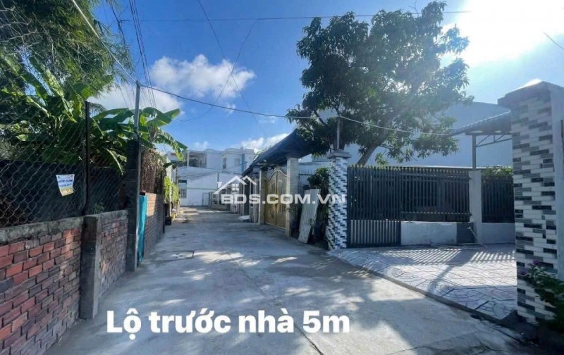  CHÚ 7 CẦN TIỀN CHO CON DU HỌC – BÁN GẤP NHÀ CẤP 4, SHR CHỈ 880 TRIỆU