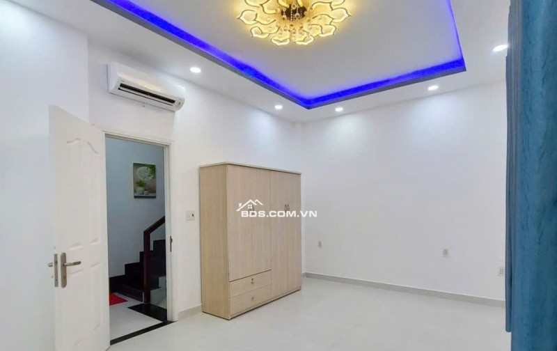 BÁN NHÀ KĐT 5 SAO CÁCH CHỢ BÌNH CHÁNH CHỈ 2KM (5,5 X 15) CHỈ 4.5 TỶ. LH:0908815596