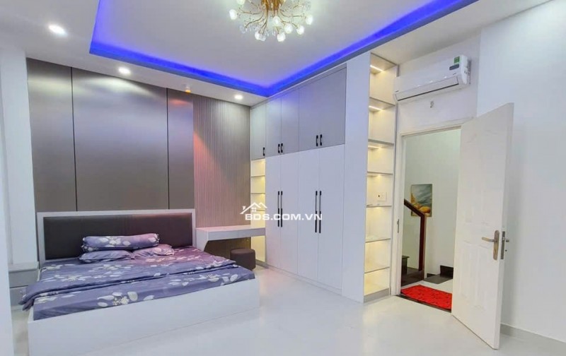 BÁN NHÀ KĐT 5 SAO CÁCH CHỢ BÌNH CHÁNH CHỈ 2KM (5,5 X 15) CHỈ 4.5 TỶ. LH:0908815596