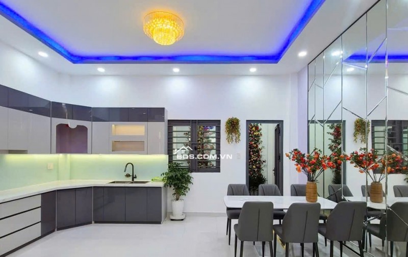 BÁN NHÀ KĐT 5 SAO CÁCH CHỢ BÌNH CHÁNH CHỈ 2KM (5,5 X 15) CHỈ 4.5 TỶ. LH:0908815596