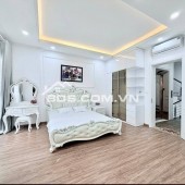 Bán Nhà Phố VIP Chùa Bộc, Đống Đa 46/58m, 7 tầng, mt 5m, giá 18.8 Tỷ.