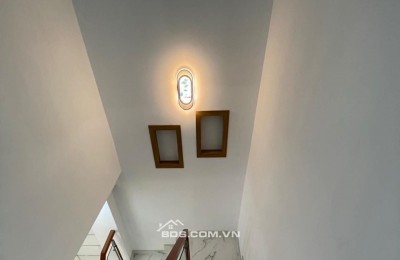 CẦN BÁN NHÀ MỚI NGAY ĐƯỜNG HUỲNH TẤN PHÁT, QUẬN 7  Nhà xây tâm huyết, không gian thoáng, khu dân cư văn minh.