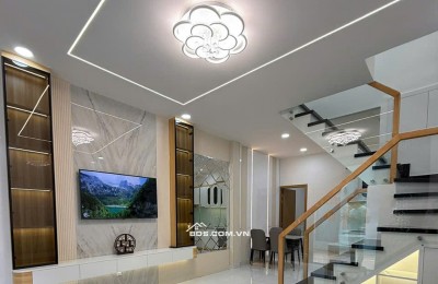 SIÊU PHẨM KẾ BÊN ĐẦM SEN, HXH CÁCH 1 CĂN RA MT – 40M2 - 6TỶ LH:0965547748.