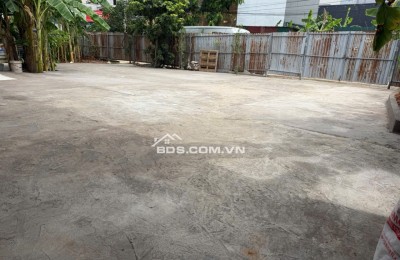 Cho thuê sân vườn tại Tân Xuân,Xuân Đỉnh,ngõ rộng 2 oto tải tránh nhau hợp làm Cafe sân vườn... 0912172283