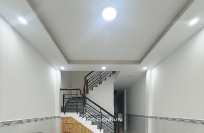 Nhà 1 trục đường Nguyễn Văn Quá, khu dân cư yên tĩnh. Gần trường học