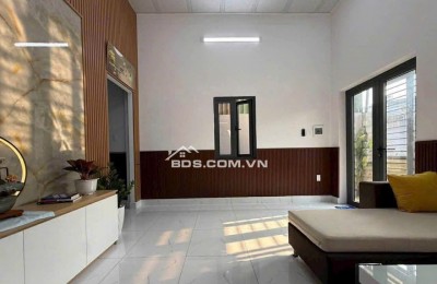 Bán nhà MT đ. 339, 6m, P. Phước Long B, Q.9, tiện kinh doanh mọi ngành nghề