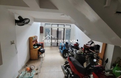 Nhà 5 tầng 4PN 5WC- ô tô đậu nhà. Ngang 4m - Chốt nhanh 7,xx tỷ TL nhanh
