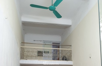 BÁN NHÀ 1.75 TỶ 2 TẦNG 60M2 Ô TÔ ĐỖ CỬA NGÕ TRẦN HUY LIỆU