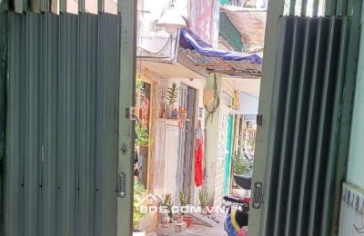 Bán nhà cấp 4 nhỏ xinh nở hậu L ngay trung tâm Đầm Sen Q11