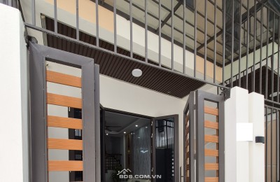 BÁN NHÀ 3.2 TỶ 3 TẦNG 52M2 Ô TÔ ĐỖ CỬA NGÕ MẠC THỊ BƯỞI