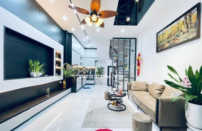 Bán Nhà Nguyễn Chính - Tân Mai, Hoàng Mai 31/35m, 5 tầng, mt 4.2m, giá 8.9 tỷ.