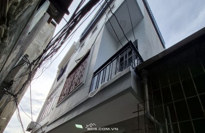 HÓT HÓT ! BÁN NHÀ GIÁ RẺ 1.65 TỶ 2.5 TẦNG 36M2 NGÕ TRẦN HUY LIỆU