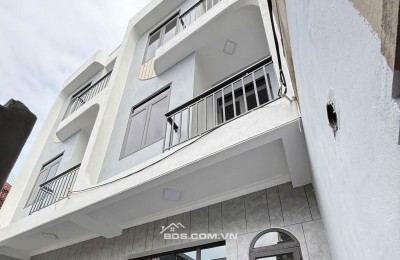 BÁN NHÀ ĐẸP GIÁ RẺ 1.85 TỶ 3 TẦNG XÂY MỚI NGÕ TÔ HIẾN THÀNH