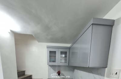 BÁN NHÀ ĐẸP 1.56 TỶ 2.5 TẦNG 31M2 ( TÂY NAM ) NGÕ LIÊN HÀ 1