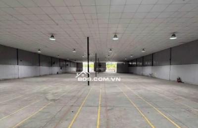 Cho thuê kho xưởng 1500m2, Thạnh Lộc, gần cao đẳng Điện lực Quận 12