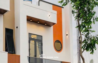 NHÀ MẶT TIỀN ĐƯỜNG HUỲNH PHAN HỘ, P.BÌNH THỦY, TP.CẦN THƠ