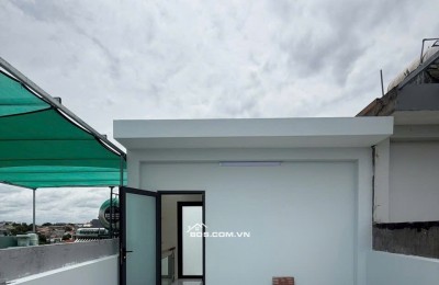 Bán nhà trung tâm Thủ Đức, đẹp, dọn vào ở ngay, siêu tiện ích