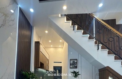 DTSD 48.3m2 - 3 Tầng - 2PN lớn & 3WC Chỉ 5.xx Tỷ TL nhẹ - Ngang xịn 4m5 - Hẻm an ninh - Hoàn Công đầy đủ