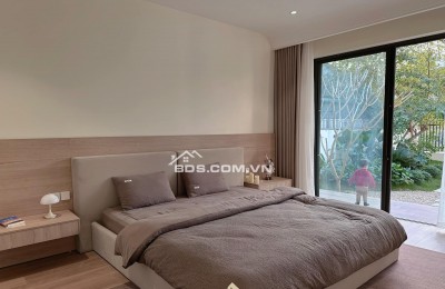 Bán căn Villa view rừng thông vĩnh viễn tại Hoàng Hoa Thám, đường xe 16 chỗ tận nơi