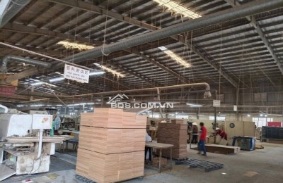 Cho thuê xưởng 2800m2 mới dựng, nền bóng, trạm công suất lớn hơn 1000kva. PCCC vách tường