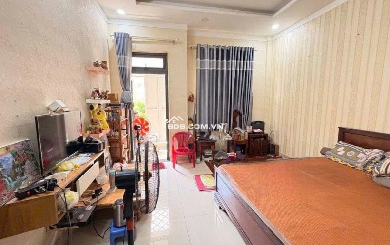 Bán nhà 5 tầng HXT Lê Thị Hồng 80m2 có thang máy 8PN TN 45tr ngay chợ nhỉnh 15 tỷ.