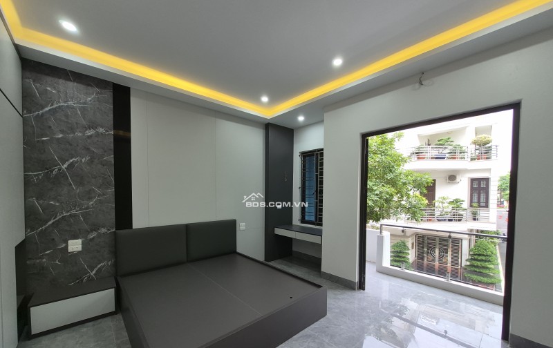 BÁN NHÀ 6.25 TỶ  4 TẦNG 81M2 CÓ THANG MÁY KHU ĐÔ THỊ HÒA VƯỢNG