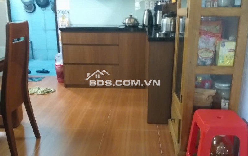 MẶT TIỀN ĐƯỜNG SỐ 138 - NHÀ 1 TRỆT 1 LẦU  3 PHÒNG NGỦ - KHU DÂN CƯ SẦM UẤT - TIỆN ÍCH XUNG QUANH KHÔNG THIẾU GÌ - NGAY TRUNG QUẬN 9 CŨ - GIÁ 8.3 TỶ