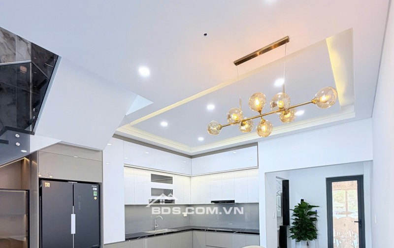 Bán Nhà View Biển Gần Mikazuki – 4 Tầng – Trần Bích San
