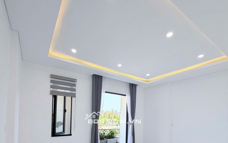 Bán Nhà View Biển Gần Mikazuki – 4 Tầng – Trần Bích San