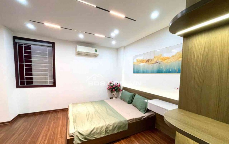 Bán nhà cạnh bệnh viện huyện, trường học, nhà mới tinh , chỉ việc xách vali vào ở ngay
