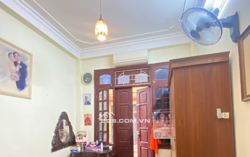  TÀI CHÍNH NHỎ hơn 4₫ - KIM GIANG, NHÀ DÂN XÂY 2 THOÁNG TRƯỚC SAU, NGÕ NÔNG GẦN PHỐ, 20m Ô TÔ TRÁNH!