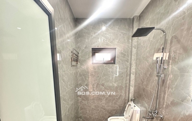 Gần Bến Xe YÊN NGHĨA  -10m Ra Ngõ OTO TRÁNH- Ngõ Thông-5 Tầng-  nội thất Full