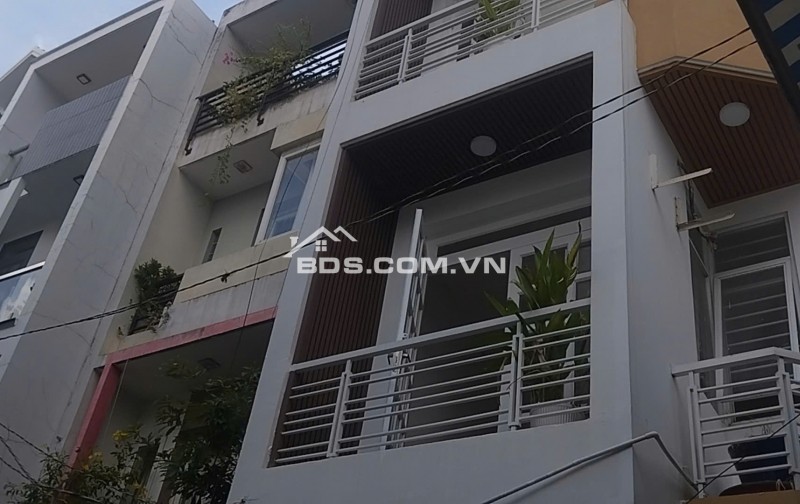 64M2 X 4 TẦNG  ĐƯỜNG 5M XE TẢI ĐỔ CỔNG - NGAY TRUNG TÂM CHỢ VẢI  NHỈNH 7 TỶ