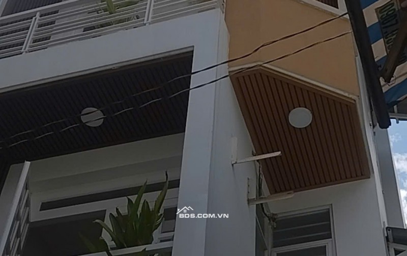 64M2 X 4 TẦNG  ĐƯỜNG 5M XE TẢI ĐỔ CỔNG - NGAY TRUNG TÂM CHỢ VẢI  NHỈNH 7 TỶ